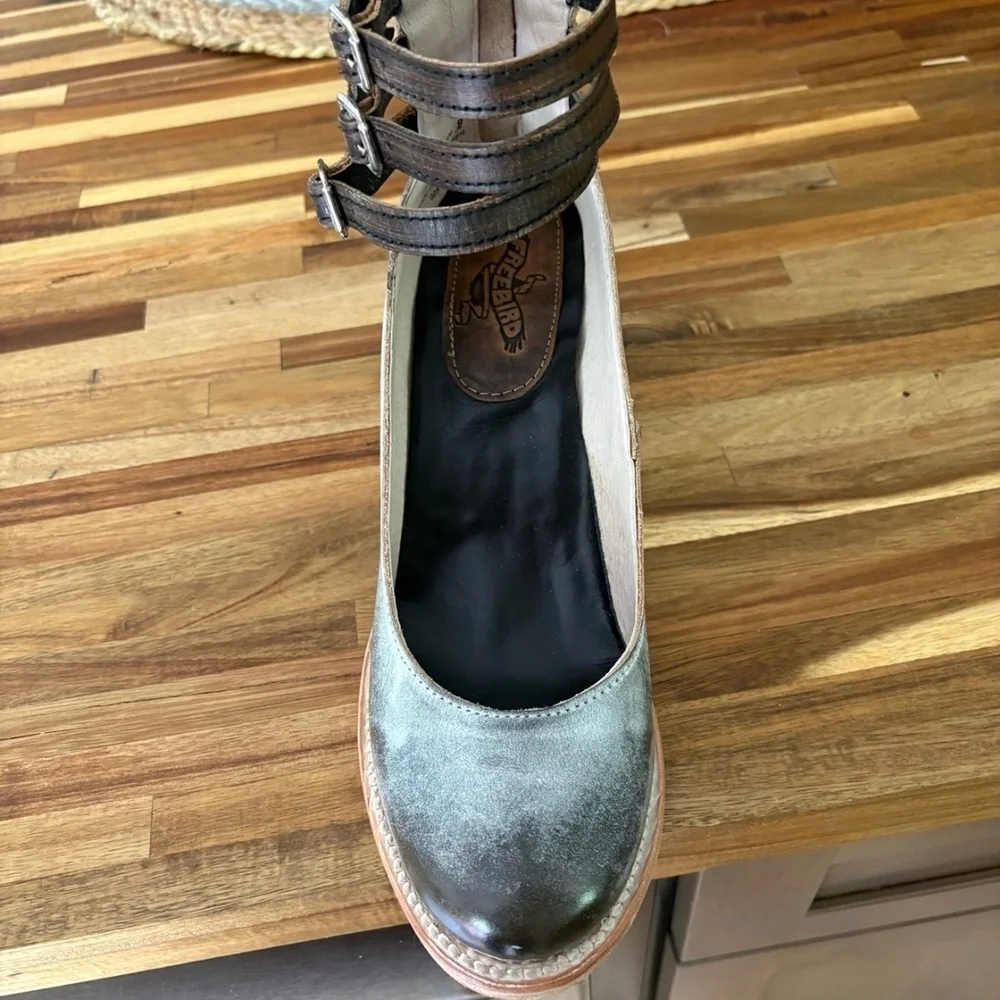 Freebird Randi - Picture 4 of 10